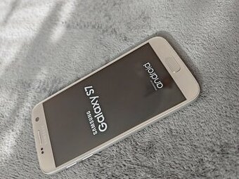 Samsung Galaxy S7 silver