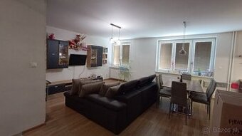 3 IZBOVÝ BYT LUČENEC - PRENÁJOM