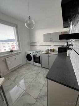 Prenájom zrekonštruovaného 2 izbového bytu