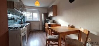 SLOVREAL na prenájom kompletne zrekonštruovaný 2,5i byt, Žia