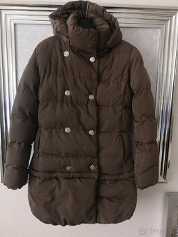 velmi teply kabatik, da sa odzipsovat na vetrovku, 9-10r