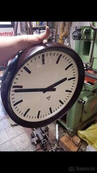 stare stanicne hodiny