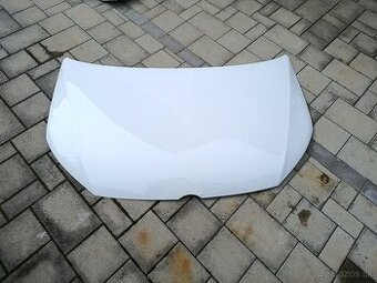 VW Touran 1T od 2010 r.v. Predna kapota LB9A