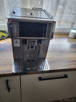 Predám Delonghi Primadonna avant.