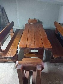 Stôl z masívu - Dub