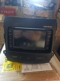 Mitsubishi Outlander radio