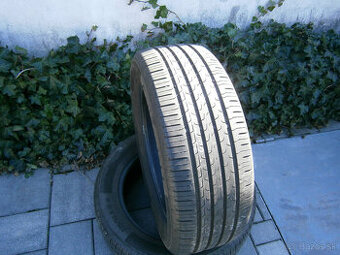 Predám 2x letné pneu Continental 235/55 R18 100WXL