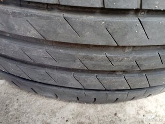 Goodyear 225/40R18