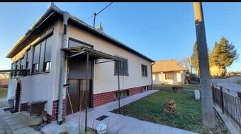 Rodinný dom, garáž, 2500 m2 pozemok