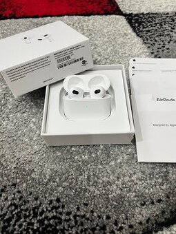Apple AirPods 3. generácie – 90 € (dohoda možná)