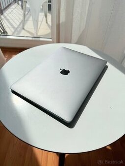 MacBook Air 13" M1, 512 SSD, sivý 2020, Talianska QWERTY