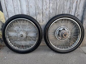 Babetta 210/225 kolesa