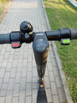 Ninebot by Segway KickScooter E25E