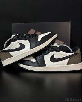 Air Jordan 1 Low Mocha