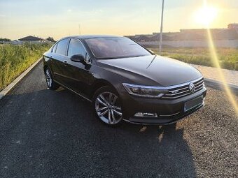 Vw Passat 2.0 BiTdi 4x4 Highline b8 - 1