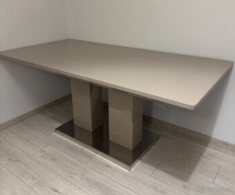 Luxusný taliansky stôl, moderný dizajn 180x90