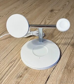 Belkin Boost Charge Pro 3-in-1 Magnetic Wireless Charging St