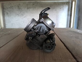 Karburátor na motory gy6 125.