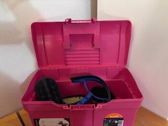 čistiace potreby na koňa