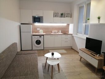 Prenajmem garsónku 26 m2 v novostavbe v Lozorne - 1