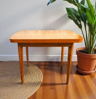 Retro rozkladací stolík