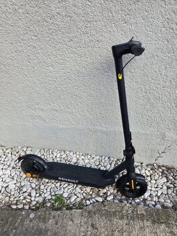 Predám kolobežku od výrobcu Kickscooter - 350W silný motor
