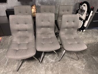 Jedalenske stolicky zn. XORA z XXXLUTZ v Parndorfe