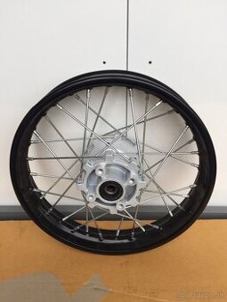 Nové koleso na moto-R14