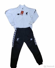 FUTBALOVÉ TEPLÁKOVÉ SÚPRAVY