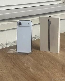 Dobrý deň Ponúkam na predaj iPhone 17 Air 256GB Stav 10/10