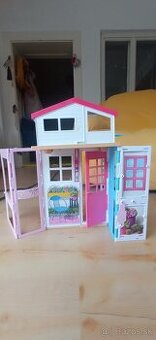 Barbie domček
