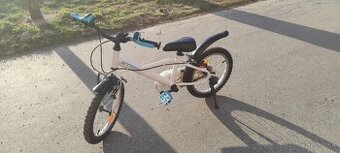 Krásny chlapčenský bicykel, veľkosť 16