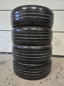 Letné Pneu Pirelli CinturatoP7 215/45 R18