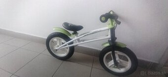 Predám zachovalé detské odrážadlo. Tel. 0940 727 775