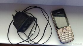 Nokia C2-01 mob.tlačítkový telefón+nabíjačka ako nový