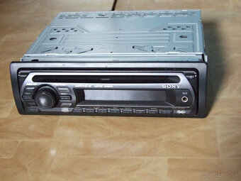 SONY_CDX-GT212