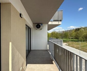 Na predaj 2i byt s v novostavbe Riverside Prievidza