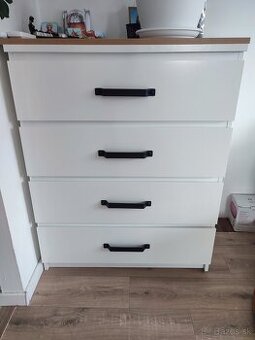 Komoda ikea malm