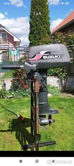 Závesný lodný motor Suzuki DT 4
