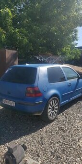 VW Golf 4