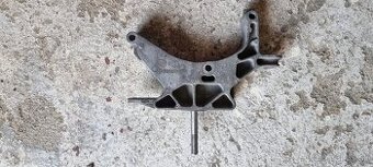 Drziak motora Fiat - 1