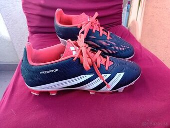 Kopacky Adidas predator velkost 38