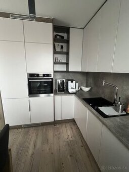Zariadený 3-izbový byt v širšom centre Prešova