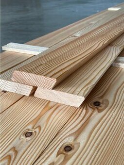 RHOMBUS - fasádny obklad z červeného smreku