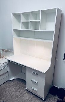 Predám Písací stôl s policami