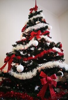 Umelý vianočný stromček