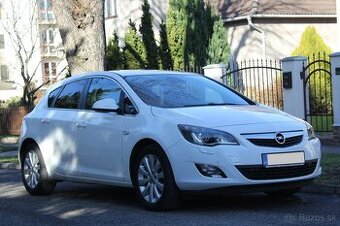 opel astra 1.4 benzín