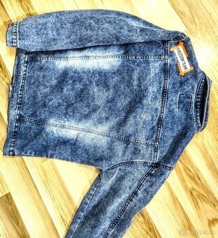 CHLAPČENSKÁ RIFLOVÁ BUNDA takmer NOVÁ č.170-176