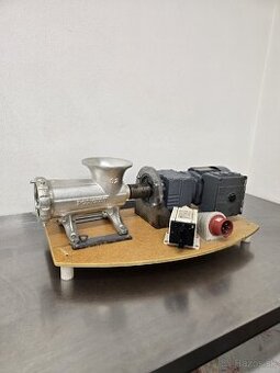 Elektrický mlynček na mäso