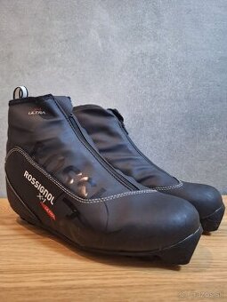 Ponúkam na predaj bežkárske topánky – veľkosť 42.